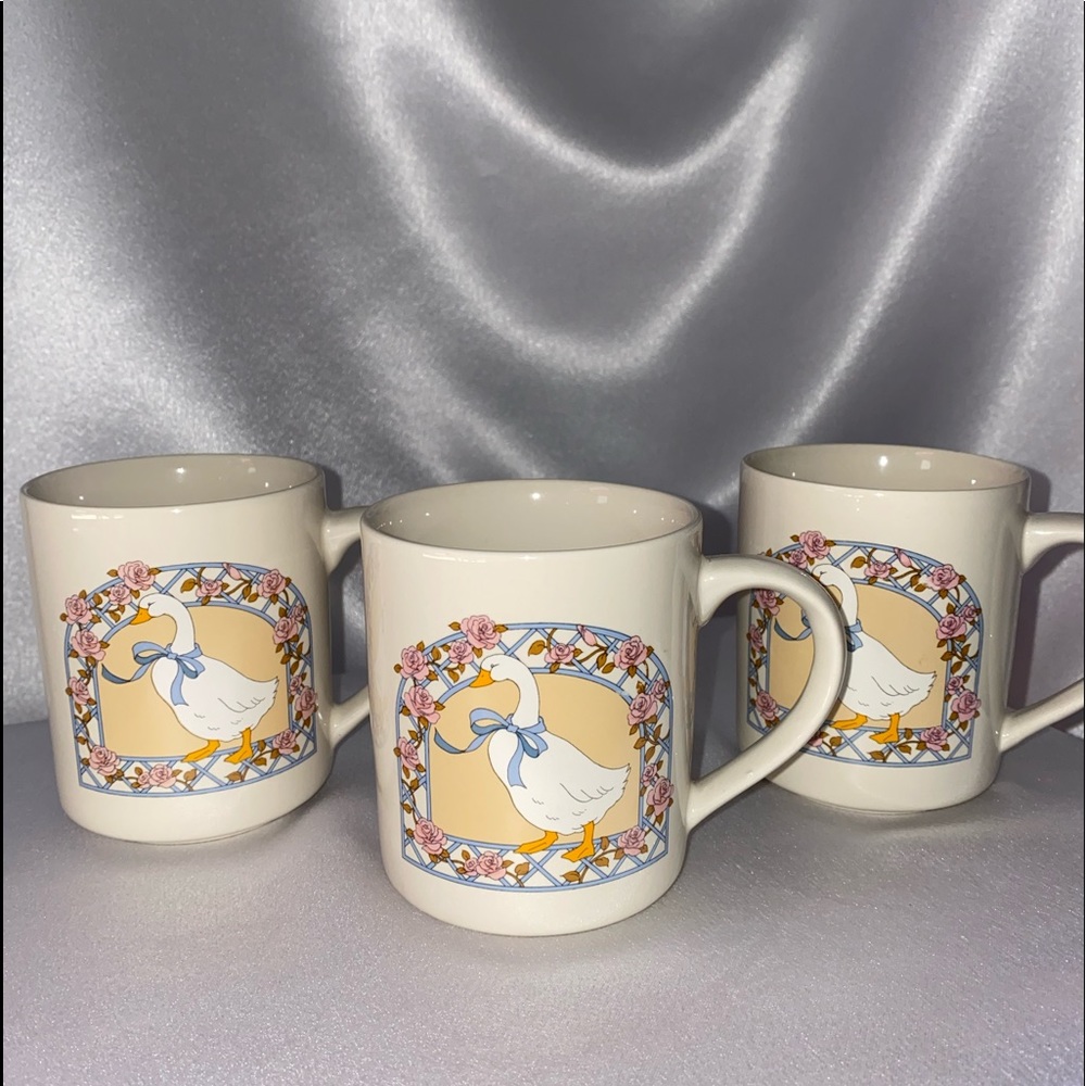 Vintage geese mugs